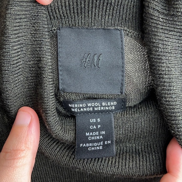 H&M Women’s Merino Wool Blend Knit Turtleneck Sweater Olive Green Size Small - Picture 3 of 5